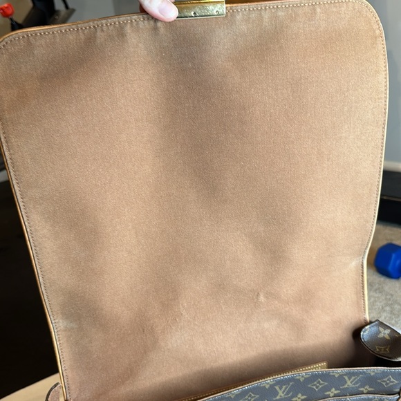 Louis Vuitton Abbesses Messenger Bag Monogram Canvas - Picture 6 of 17